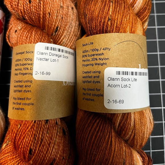 Hand dyed superwash sock yarn - Picture 3 of 4